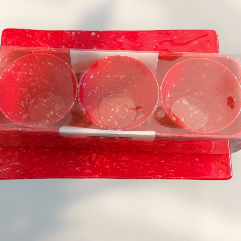 Bowl set: three small bowls, one medium bowl, and platter set